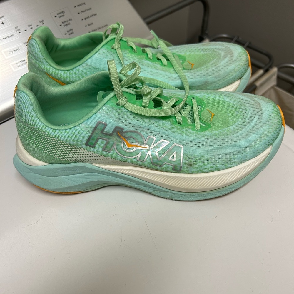 Hoka Mach X